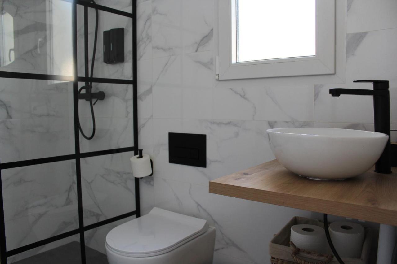 Brand New Studio With Terrace And Bbq Close To City Center Malaga Exterior photo